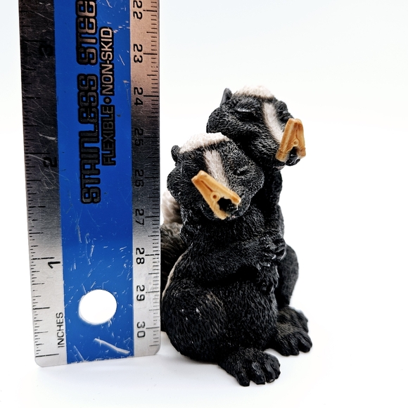 CASTAGNA | vintage 1988 hugging skunks figurine sculpture - Picture 8 of 8